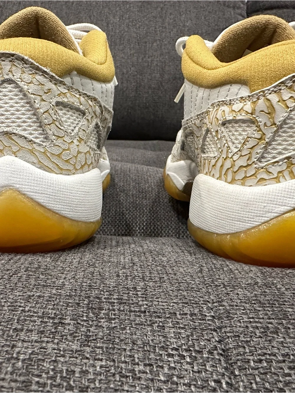 Jordan Retro Classic Boys Size 5  White and Yellow Low-Top Sneakers